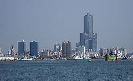 Vue sur Kaohsiung depuis la mer