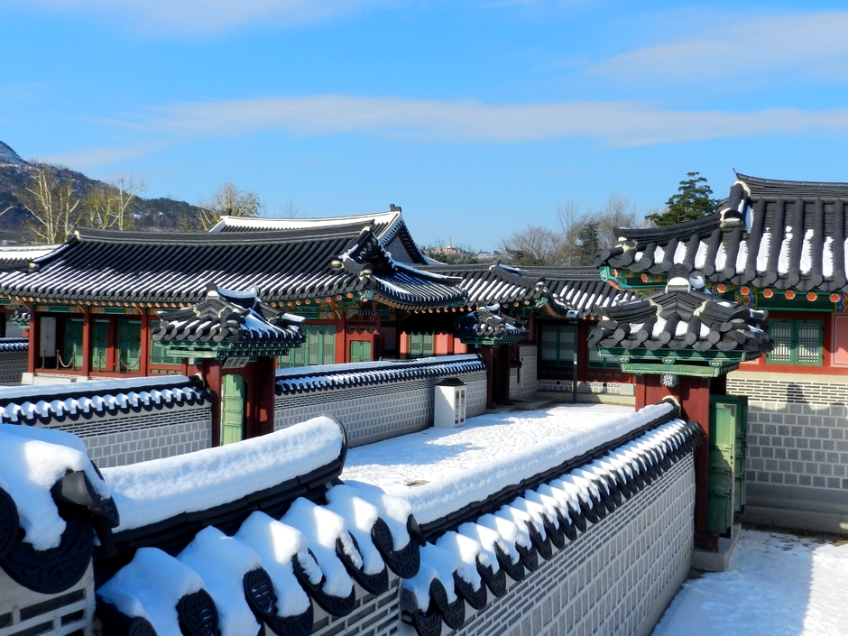 Gyeongbokgung Palace in winter Gyeongbokgung Palace in winter