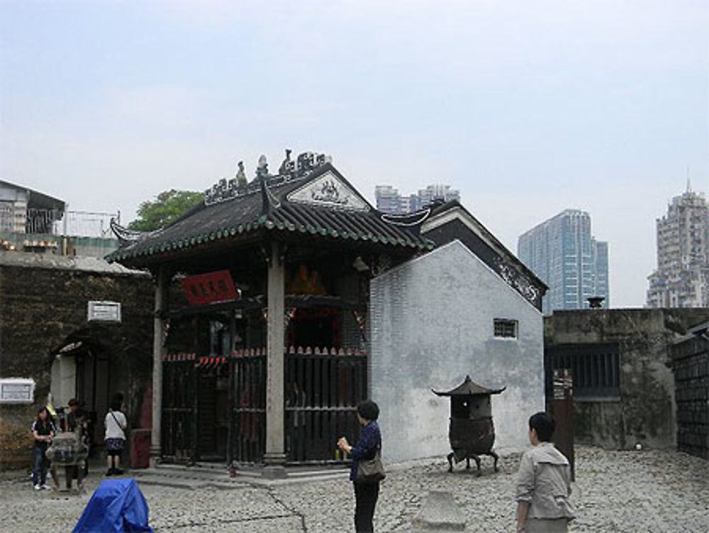 Temple Na Cha 