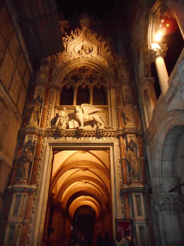 Porta della Carta, Palais de Doges, Venise