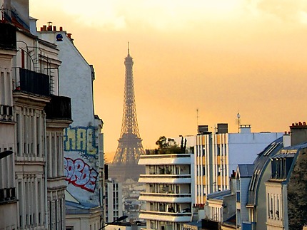 Ciel rouge sur Paris