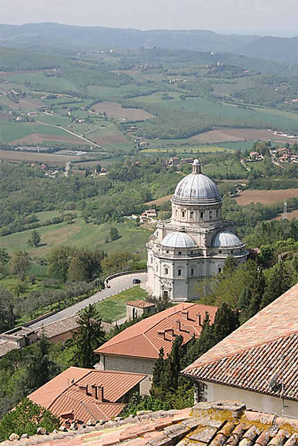 Vue sur l'église Santa Maria della Consolazione