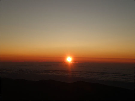 Lever du soleil depuis le cratère du Teide (7h25)
