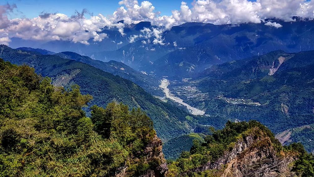 Vertigo, Alishan 