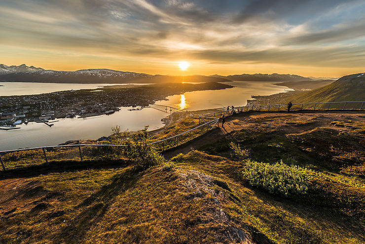 Soleil de minuit à Tromsø, en Norvège