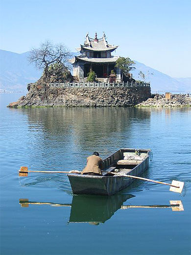 Ile Puto sur le lac Erhai à Dali Ile Puto sur le lac Erhai à Dali
