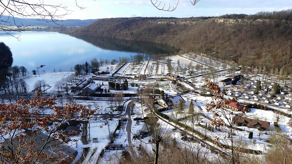 Lac de Chalain sous la neige