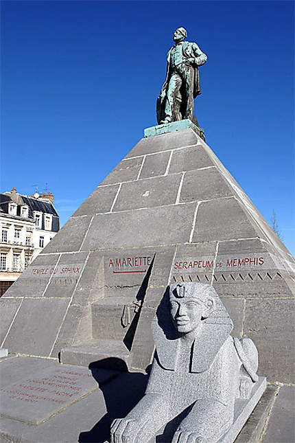 Statue de Mariette à Boulogne-sur-Mer