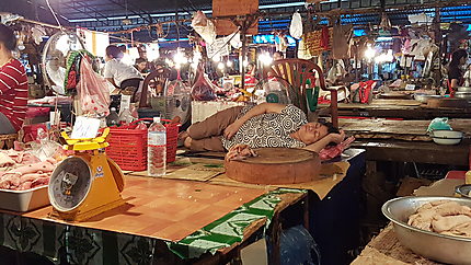 Khua Din market
