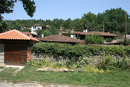 Village de Katuniste Village de Katuniste