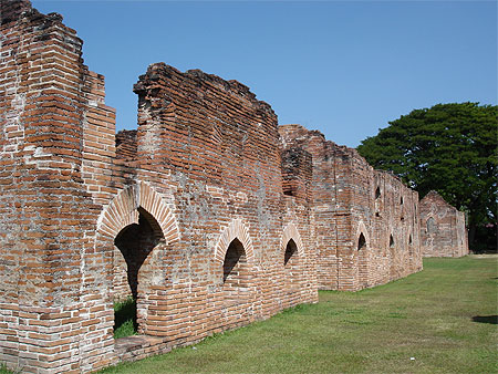 Phra Narai Ratchaniwet Phra Narai Ratchaniwet