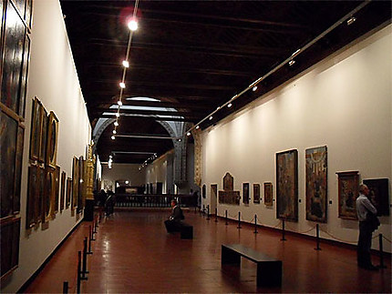 Museo de Santa Cruz : intérieur