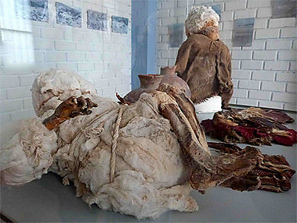 Momies au Cimetière de Chauchilla