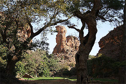 Dans la falaise du pays dogon