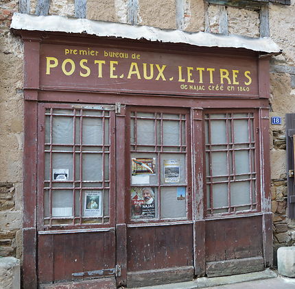 Poste aux lettres 