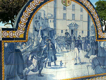 A Olhao en Algarve les bancs racontent les révoltes de la population A Olhao en Algarve les bancs racontent les révoltes de la population