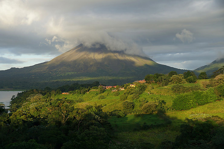 L’Arenal : le Costa Rica, au-dessous du volcan 