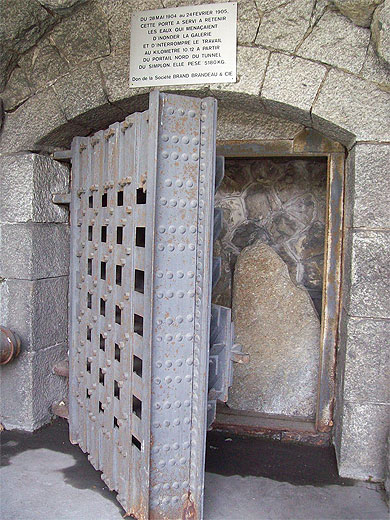 Porte du Tunnel du Simplon Porte du Tunnel du Simplon