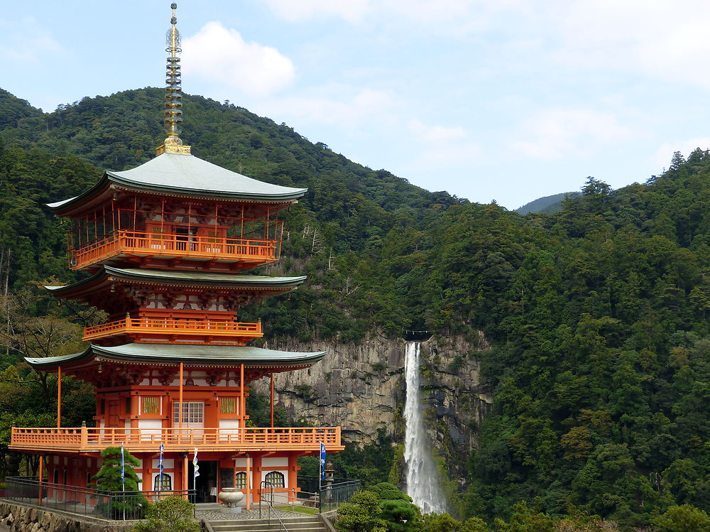 Kumano Nachi Taisha