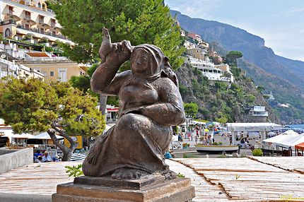 Statue - Bord de mer à Positano