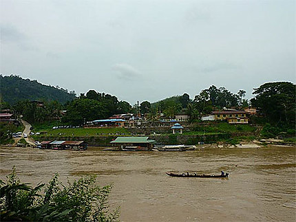 La rivière Tembeling à Kuala Tahan