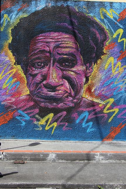 Street Art, Vieille femme