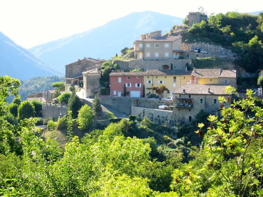 Le vieux village d'Aurel (Drôme)