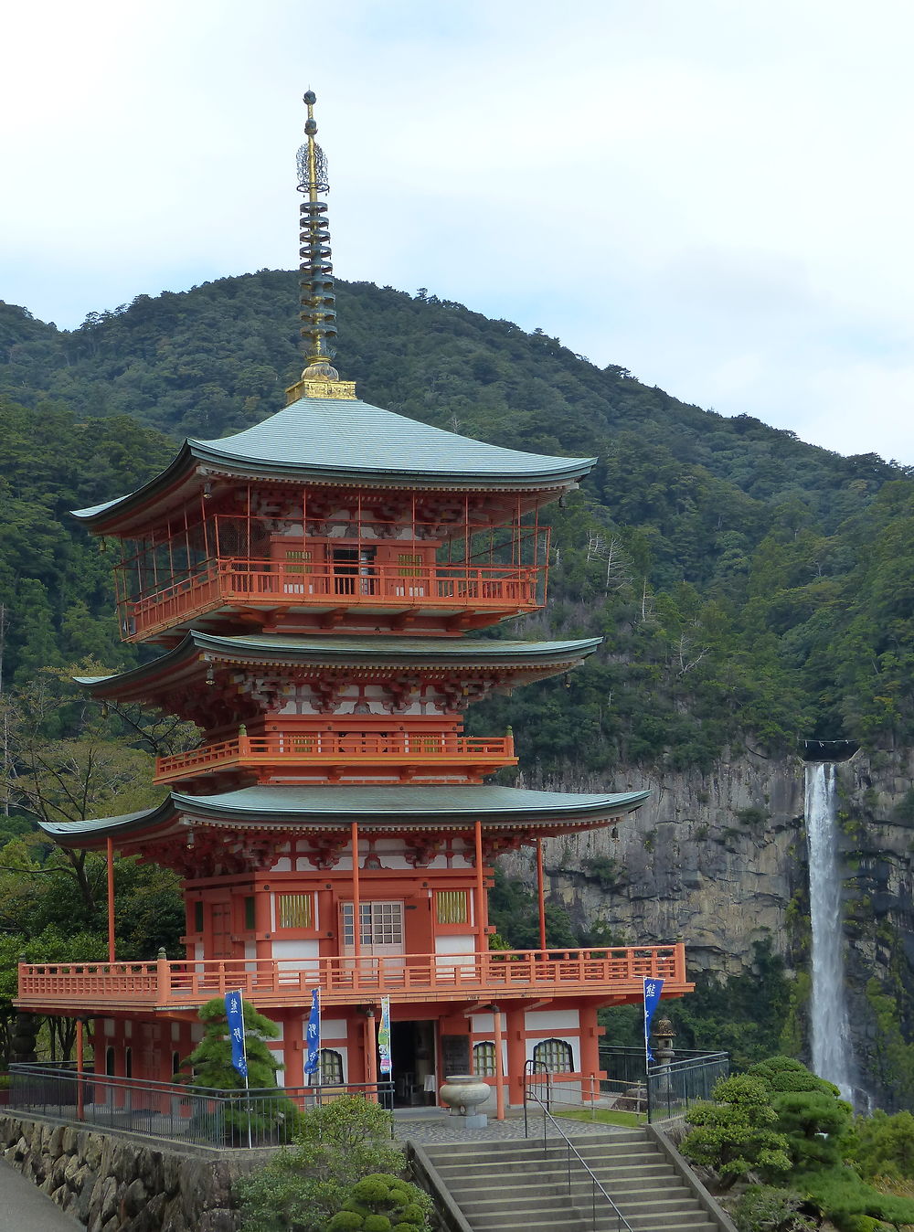 Kumano Nachi Taisha