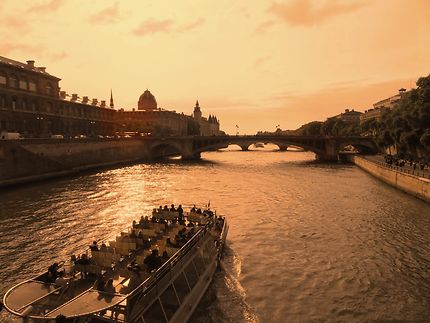 Soleil couchant sur la Seine 