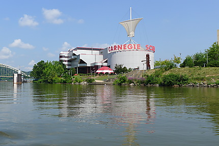 Carnegie Science Center (vu depuis l'Ohio)