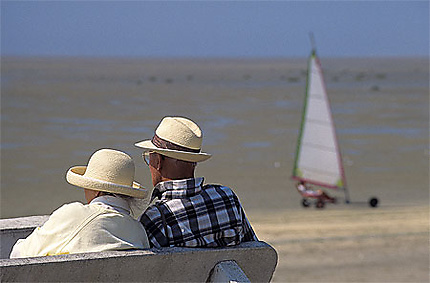 Char à voile sur la plage de Bray-dunes