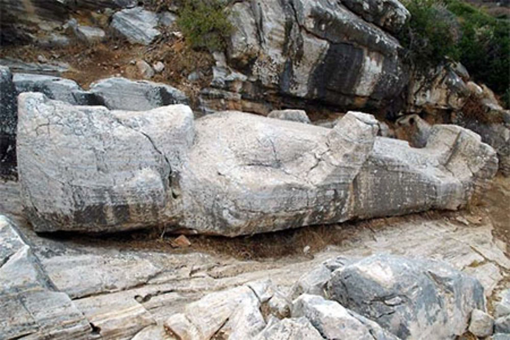 Kouros à Apollon, Naxos