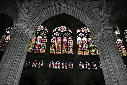 L'intérieur de la basilique de Saint-Denis