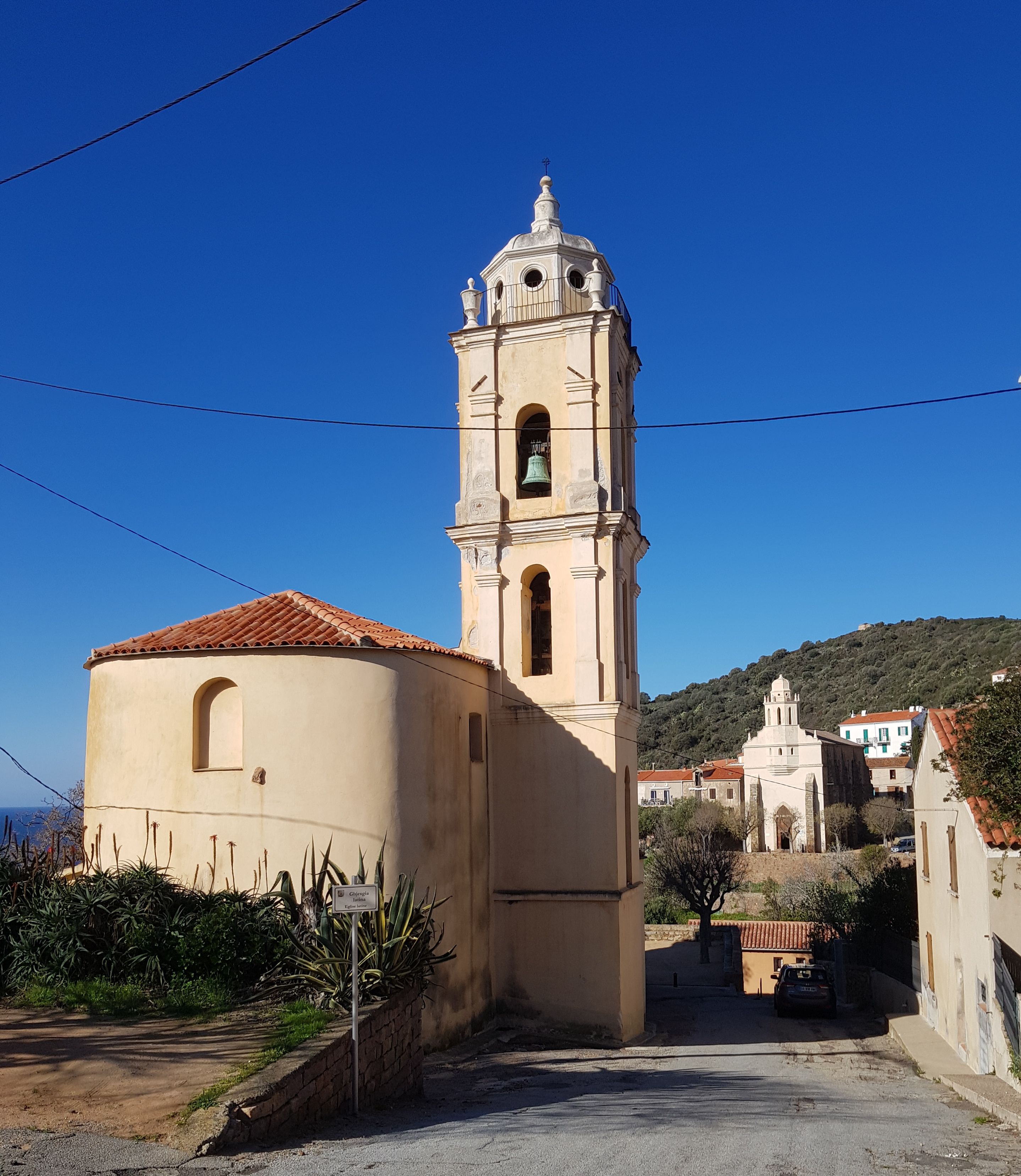 Les deux églises orthodoxe et traditionnelle