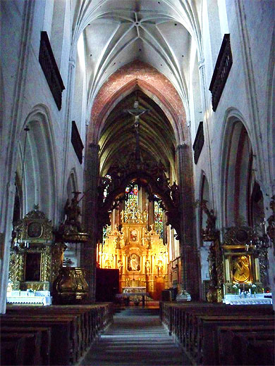 Eglise Saint-Jacques : intérieur Eglise Saint-Jacques : intérieur