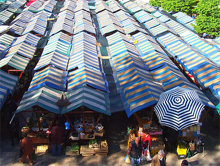 Place des toiles Place des toiles
