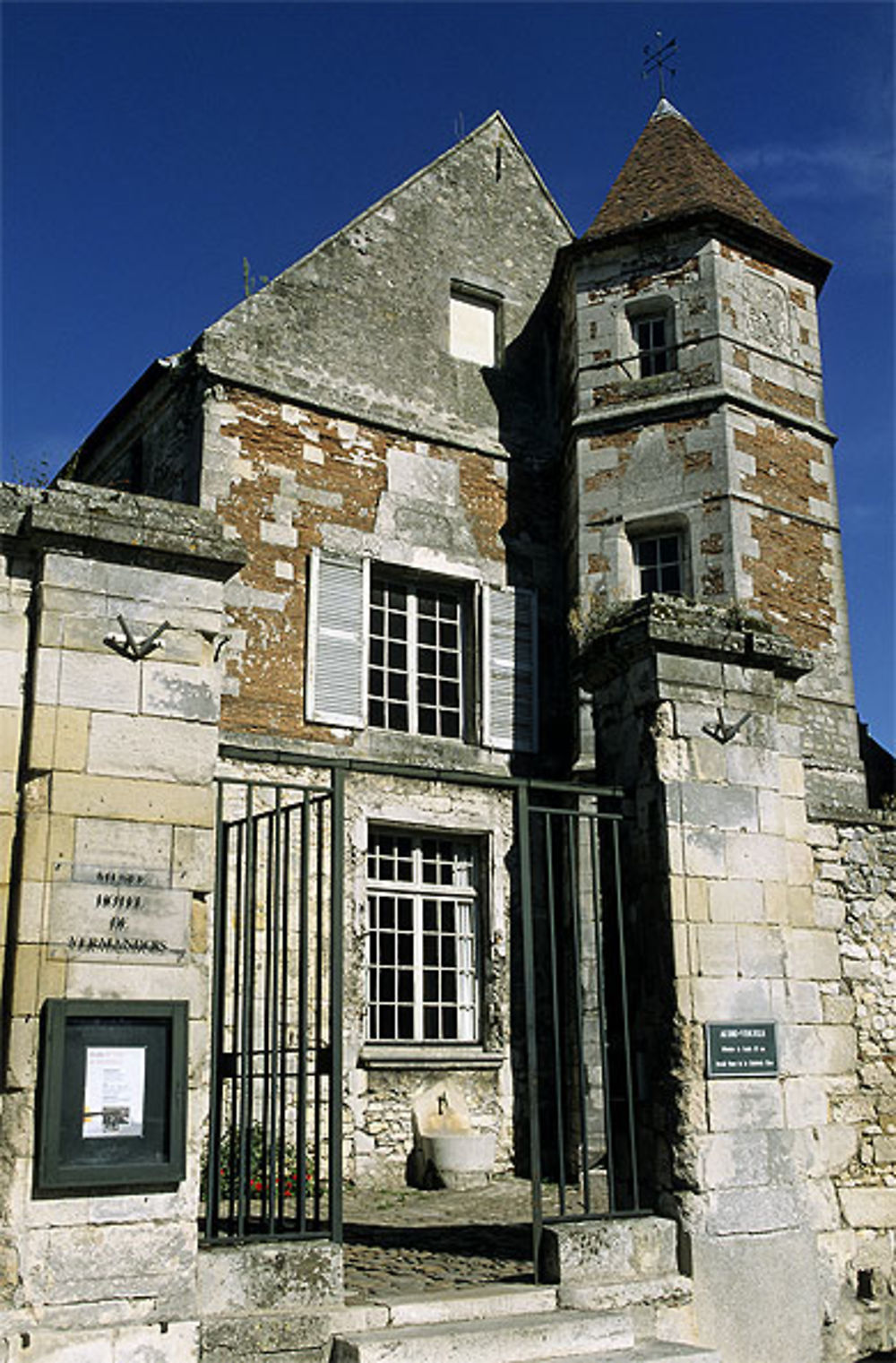 Hôtel de Vermandois, Senlis