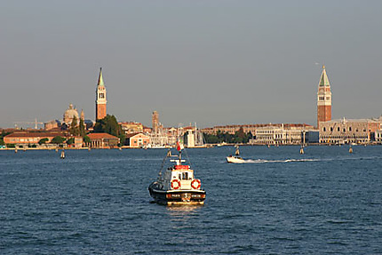 Venise vue de la lagune