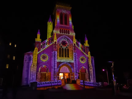 Spectacle de lumières sur l'église Ste-Eugénie