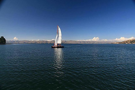 Lago Titicaca - Catamaran a vela Titicat 1