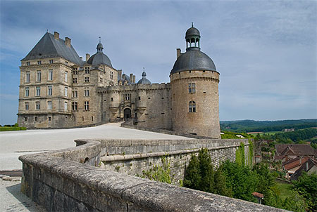 Château d'Hautefort Château d'Hautefort
