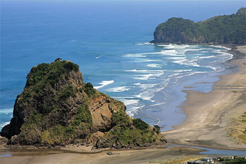 Piha beach