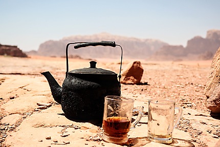 Thé dans le désert Jordanien