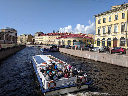 Tour sur les canaux de Saint-Pétersbourg
