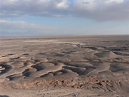 La Panaméricaine encerclée par le désert de l'Atacama