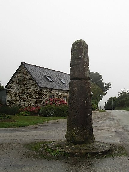 Stèle protohistorique