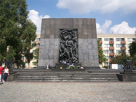 Monument des Héros du Ghetto Monument des Héros du Ghetto