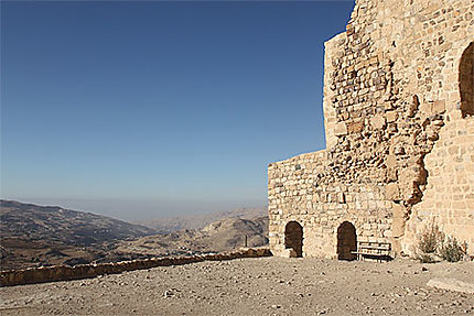 Château de Kerak - Vue sur la vallée menant à Jérusalem