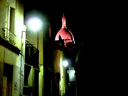 La Basilique du Sacré Coeur la nuit
