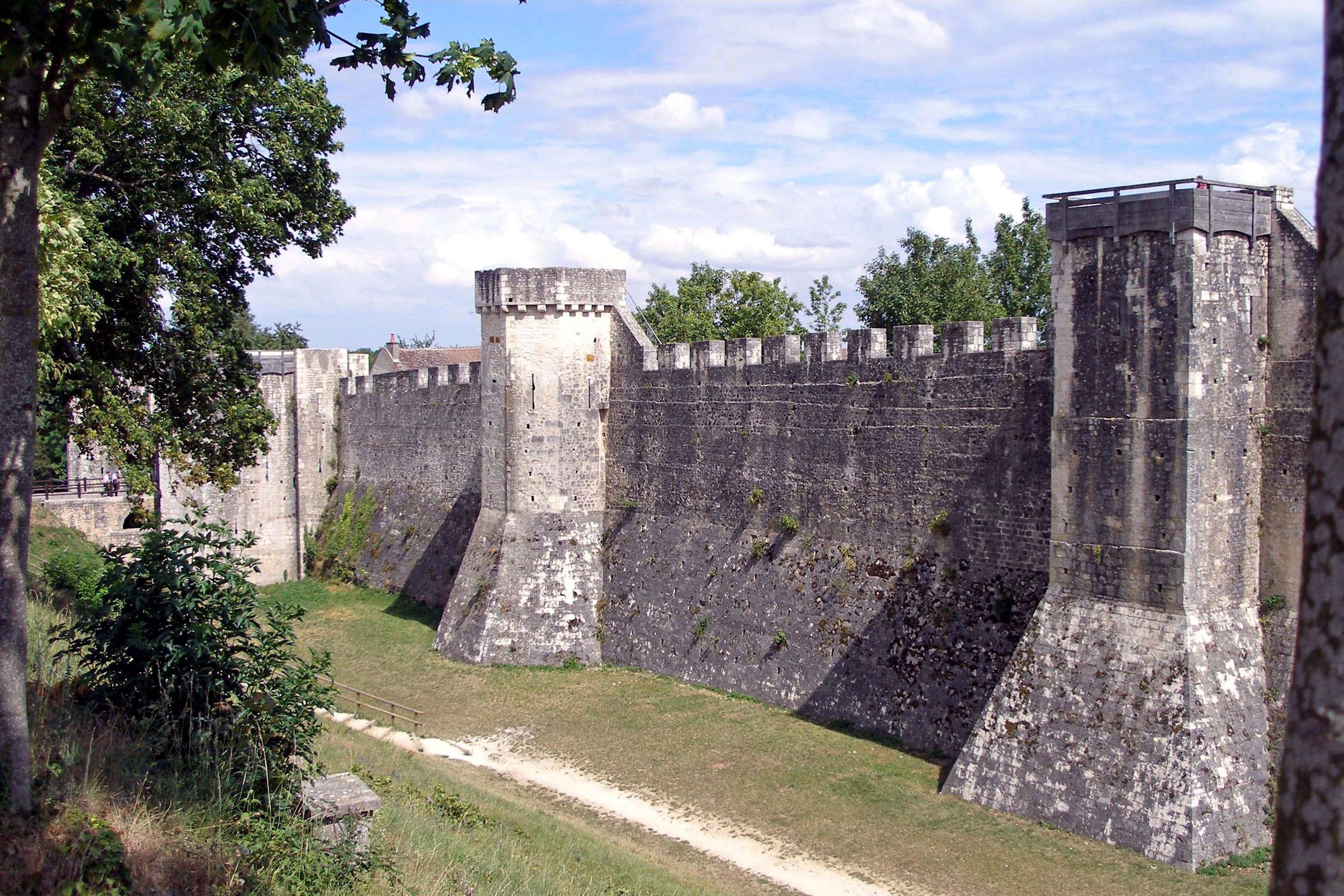 Les remparts de Provins : Châteaux : Provins : Seine-et-Marne : Île-de ...